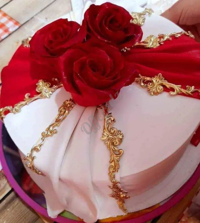 Gâteaux d'anniversaire كعكة عيد الميلاد