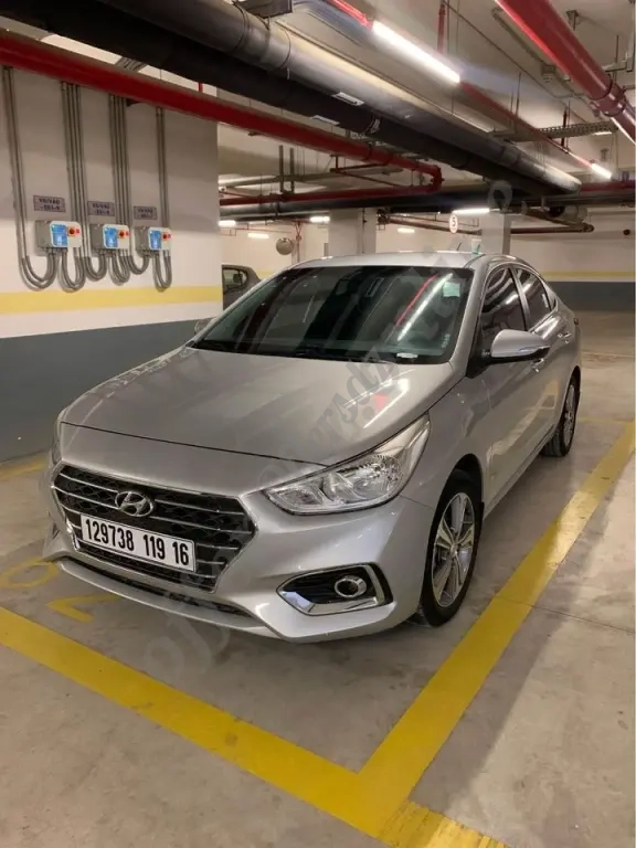 Accent مستعملة مثل الجديدة