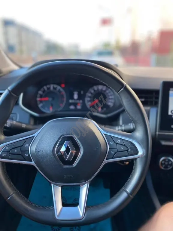 Clio 5 techno 2023 ess