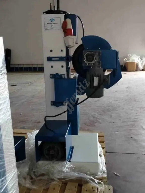 fabrique de balais en bois