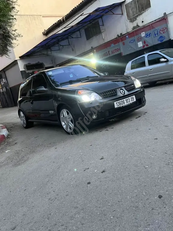 Clio 2Rs 2.0 ess 182 ch