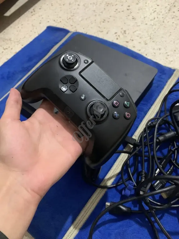 Ps4 slim ✅✌️. خاوتنا هابطة كابة