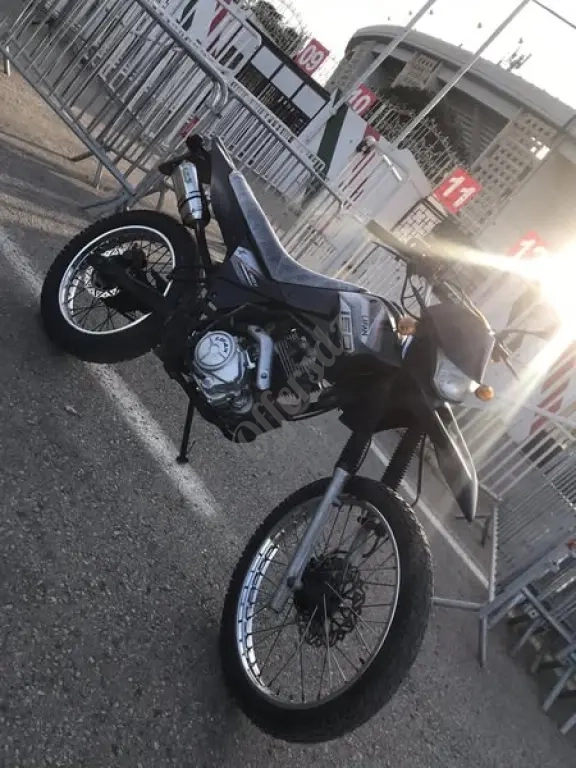 Moto Lifan cross 150cc Année 2019
