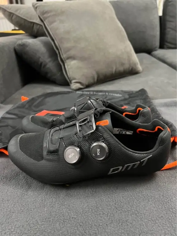 Chaussures velo DMT 2024